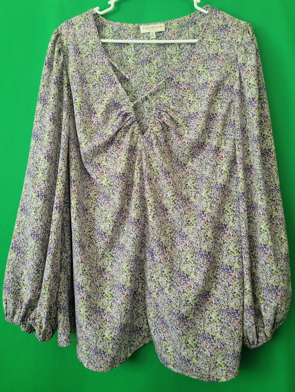 Skies Are Blue Curvy 1x Lavender Floral V-Neck Tunic Blouse Bishop Peasant Women